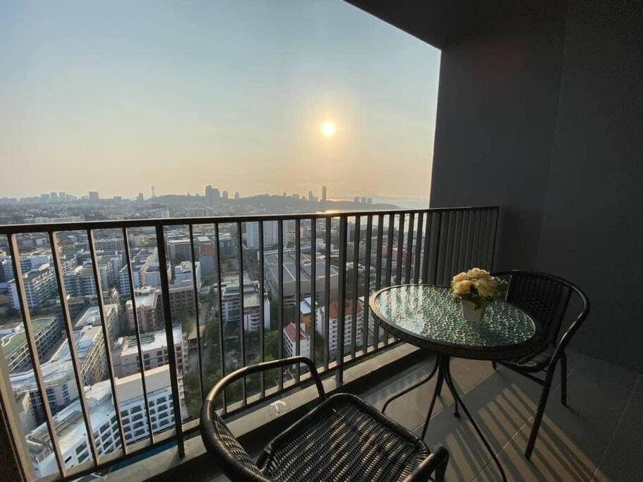 The Base Central Pattaya 2Bed King&Queen Sky Seaview & Infinity Pool Exterior foto